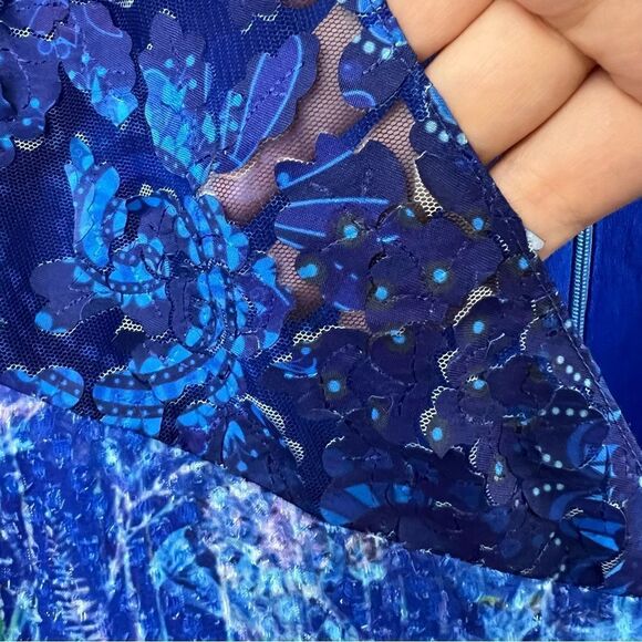 T Tahari Blue Floral Ruffled Cold Shoulder Dress NWT - Picture 4 of 16